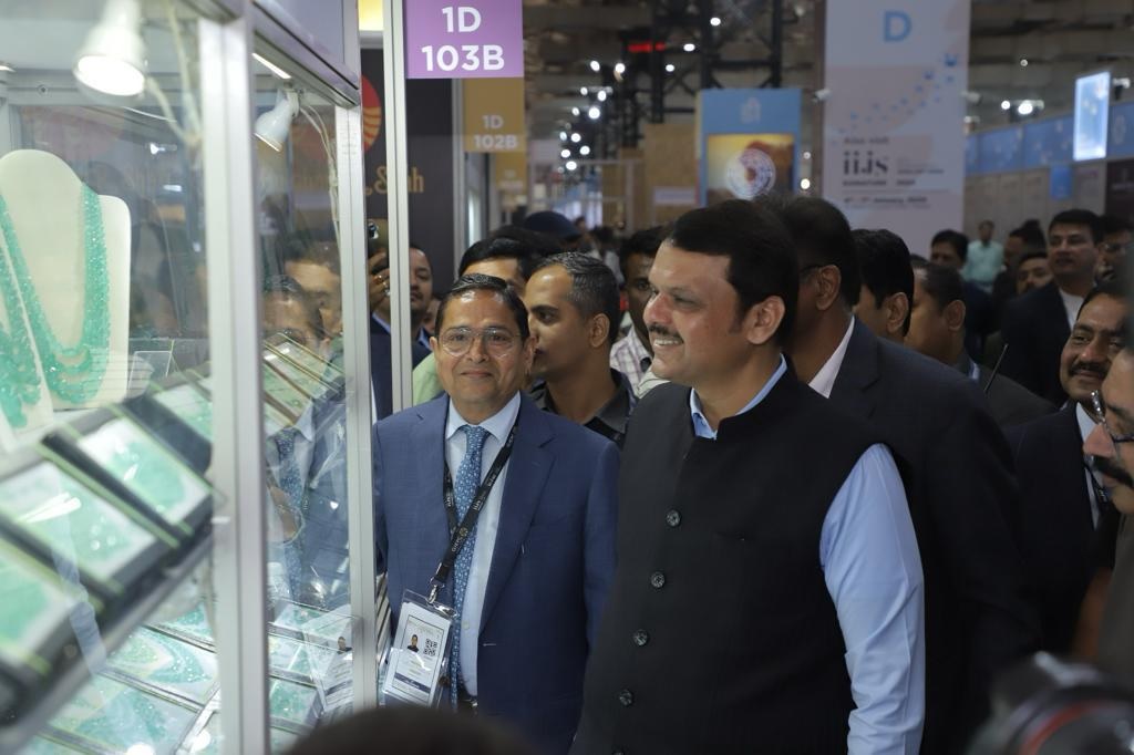 Dr Devendra Fadnavis (Dy. Chief Minister, Govt. of Maharashtra) and  Kirit Bhansali (Vice Chairman, GJEPC); during the inauguration of IIJS Signature 2024 