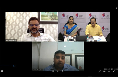 (Clockwise from top left) Manish Jivani, MSME team members, and Mihir Turakhia during the session