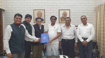 Nitin Khandelwal - past chairman GJC, Saiyam Mehra - VC GJC, Ashish Pethe - Chairmna GJC Shri Raosaheb Danve - Minister of State Ministry of Consumer Affairs, Food & Public Distbn, Fatehchand Ranka , J