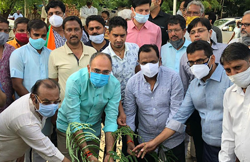 Putting their green thumbs to work: (from left) Rajiv Arora, Ashok Lahoti, Puneet Karnawat and Gaurav Jain Mandot, President of Sitapura Gems & Jewellery Industry Association