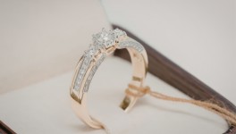 New-Age Gold Balances Wearability with Subconscious Investment Value