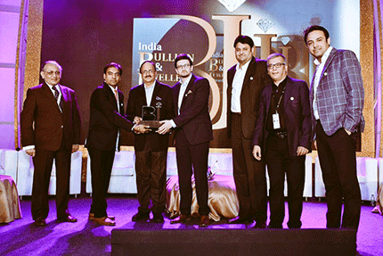 (l to r) Pankaj Parekh, Mukesh Mehta (IBJA President), Alok Kala (Editor, IJ), Arpit Kala, Mohit Kambhoj, Rajesh Tulsiani and Gunjan Jain